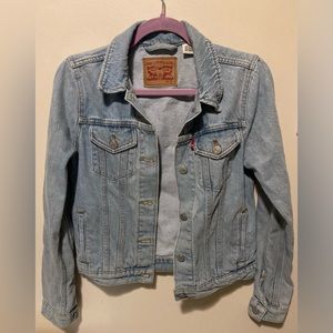 Levi Denim Jacket Size Small